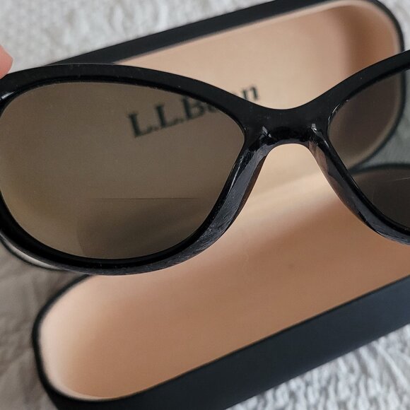 L.L. Bean Sunglasses with Case - Picture 2 of 9